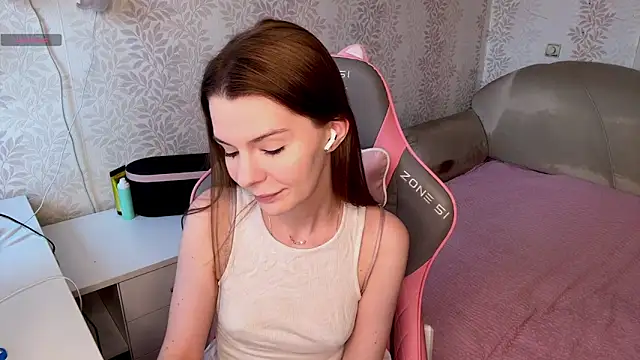 AnnWaddie online show from March 28, 2026, 1:12 pm