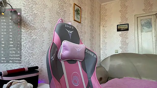 AnnWaddie online show from March 21, 2026, 10:20 am