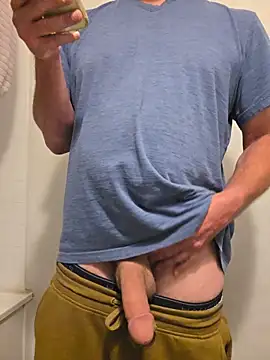 Snapshot of ChillerShrub chatting on April 12, 2026, 2:37 am ChillerShrub online show from April 12, 2026, 2:37 am