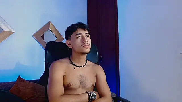 Vezzx online show from April 15, 2026, 6:45 pm