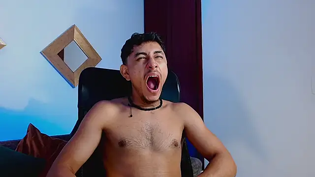 Vezzx online show from April 14, 2026, 6:35 pm