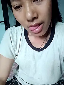 Leiley 98 online show from April 17, 2026, 1:19 am