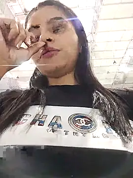 leidi-95- online show from April 10, 2026, 10:39 pm