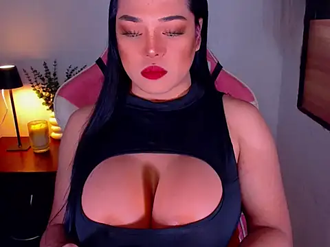 Zandralopez online show from March 24, 2026, 10:54 pm