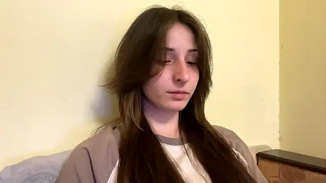 sakuraabloom7 online show from April 2, 2026, 4:46 pm