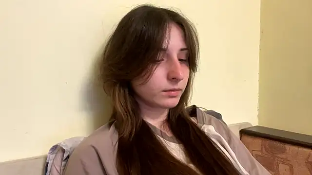 sakuraabloom7 online show from April 15, 2026, 5:17 pm