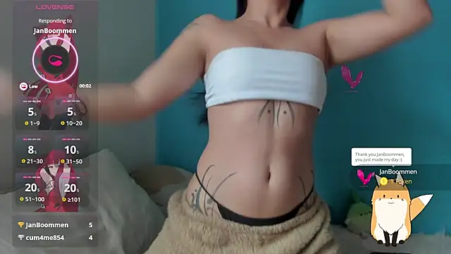 Snapshot of Little_Swan chatting on March 23, 2026, 7:36 pm Little Swan online show from March 23, 2026, 7:36 pm