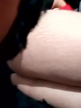 LunaCaat online show from April 15, 2026, 8:20 pm