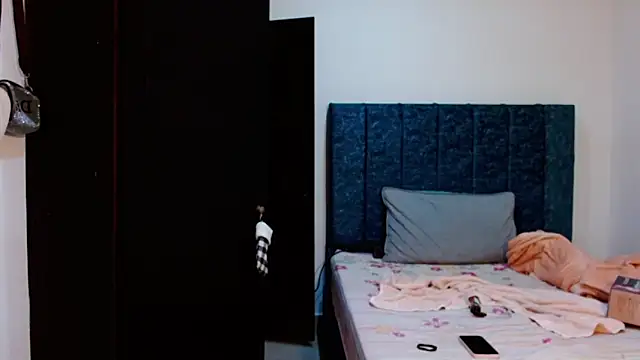 sweet afparty online show from April 6, 2026, 2:51 am