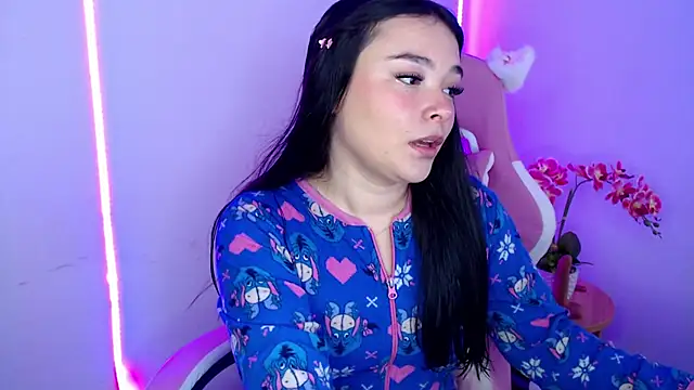 Snapshot of Nahia_Brm chatting on April 9, 2026, 3:07 pm Nahia Brm online show from April 9, 2026, 3:07 pm