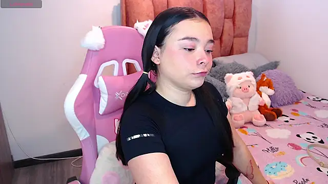 Snapshot of Nahia_Brm chatting on April 6, 2026, 4:52 pm Nahia Brm online show from April 6, 2026, 4:52 pm