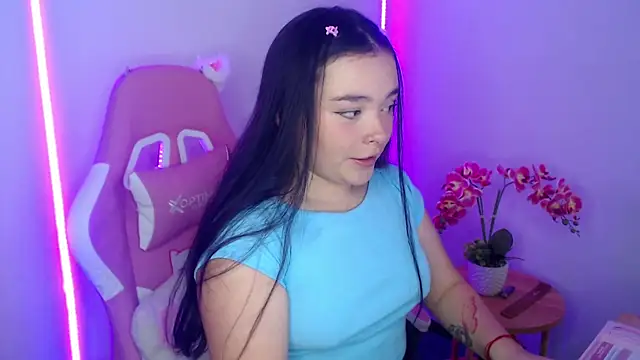 Snapshot of Nahia_Brm chatting on April 14, 2026, 4:12 pm Nahia Brm online show from April 14, 2026, 4:12 pm