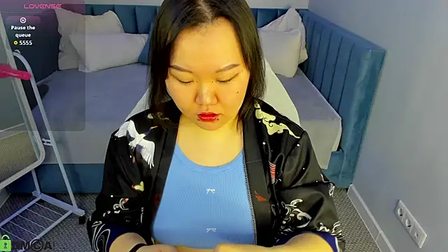 Tokyodreamss online show from April 11, 2026, 7:56 am