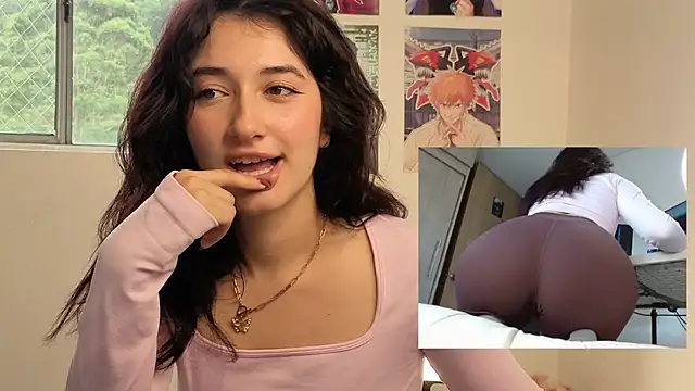 Snapshot of AleblancXOXO chatting on March 29, 2026, 8:10 pm AleblancXOXO online show from March 29, 2026, 8:10 pm