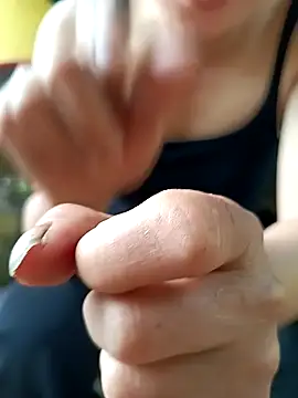 Snapshot of NIANIAKUTE chatting on April 14, 2026, 2:38 am NIANIAKUTE online show from April 14, 2026, 2:38 am