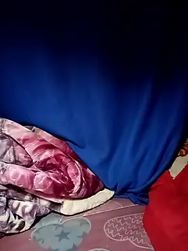 Snapshot of NIANIAKUTE chatting on April 15, 2026, 7:58 pm NIANIAKUTE online show from April 15, 2026, 7:58 pm