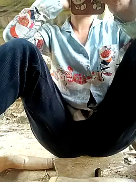 Snapshot of NIANIAKUTE chatting on April 11, 2026, 9:24 am NIANIAKUTE online show from April 11, 2026, 9:24 am