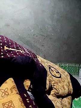 Snapshot of NIANIAKUTE chatting on April 14, 2026, 2:44 pm NIANIAKUTE online show from April 14, 2026, 2:44 pm