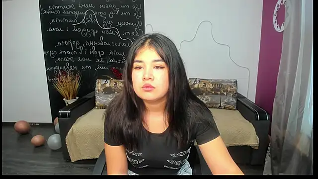 Snapshot of AlicaMayer chatting on April 15, 2026, 11:27 am AlicaMayer online show from April 15, 2026, 11:27 am