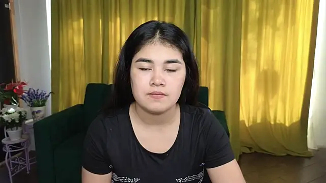 AlicaMayer online show from May 18, 2026, 5:34 am