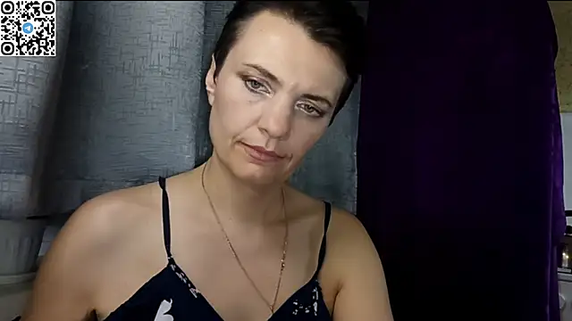 HotMamaQueen234 online show from May 22, 2026, 9:46 pm