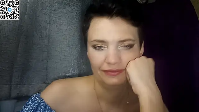 HotMamaQueen234 online show from May 21, 2026, 9:12 pm