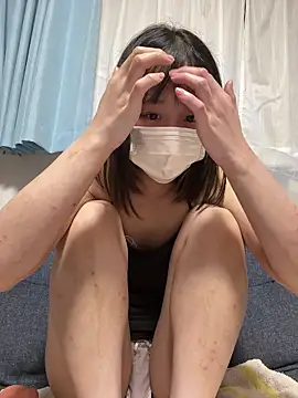 Mika-chan online show from April 17, 2026, 3:04 pm