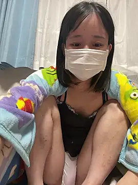 Mika-chan online show from April 15, 2026, 2:32 pm