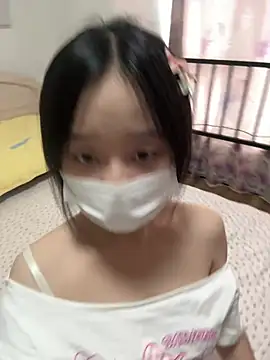 qingqingbaobei online show from May 27, 2026, 6:43 am