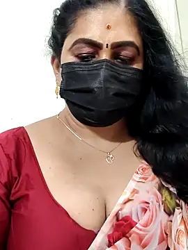 aishu mallu tamil online show from April 5, 2026, 7:31 pm