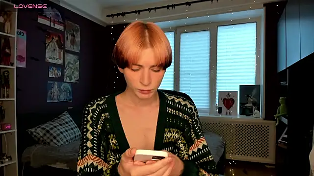 sweet peach    online show from May 30, 2026, 4:56 pm