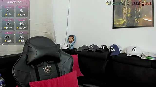 sweetlatinoboy online show from April 12, 2026, 10:46 pm