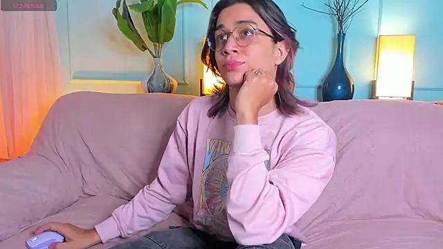 Keita Moon online show from April 16, 2026, 11:22 am