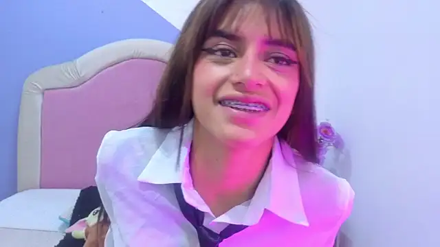 Sofy Durand online show from April 13, 2026, 12:09 pm