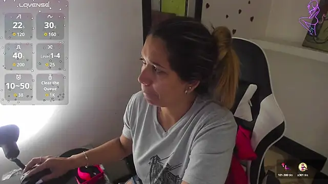Melisa 14 online show from May 20, 2026, 12:24 pm
