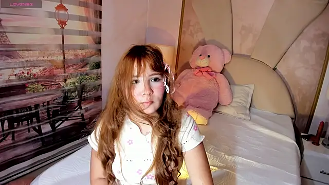 Snapshot of little_doll18_ chatting on June 20, 2026, 10:09 am little doll18 online show from June 20, 2026, 10:09 am