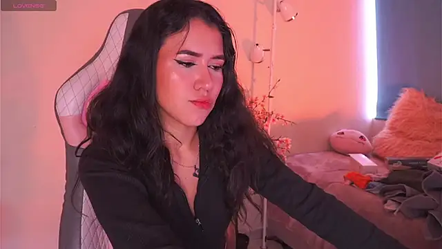 Megan Starling online show from April 7, 2026, 2:41 pm