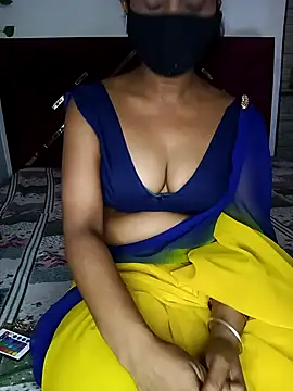 Snapshot of mayakapoor880 chatting on May 2, 2026, 6:29 am mayakapoor880 online show from May 2, 2026, 6:29 am