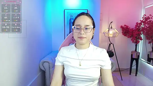 Snapshot of Shady_bug chatting on April 17, 2026, 8:00 pm Shady bug online show from April 17, 2026, 8:00 pm