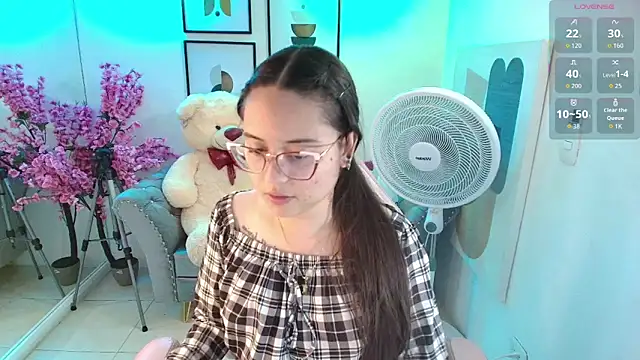 Snapshot of Shady_bug chatting on May 28, 2026, 7:53 pm Shady bug online show from May 28, 2026, 7:53 pm