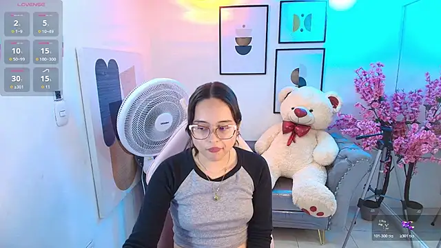 Snapshot of Shady_bug chatting on May 25, 2026, 7:01 pm Shady bug online show from May 25, 2026, 7:01 pm