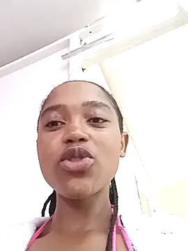 Snapshot of GoodinbedAfrican4 chatting on April 1, 2026, 3:09 pm GoodinbedAfrican4 online show from April 1, 2026, 3:09 pm