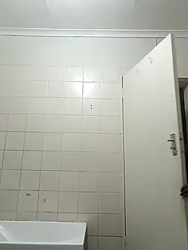 Snapshot of GoodinbedAfrican4 chatting on April 6, 2026, 6:42 pm GoodinbedAfrican4 online show from April 6, 2026, 6:42 pm