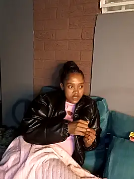 Snapshot of GoodinbedAfrican4 chatting on April 9, 2026, 10:49 pm GoodinbedAfrican4 online show from April 9, 2026, 10:49 pm