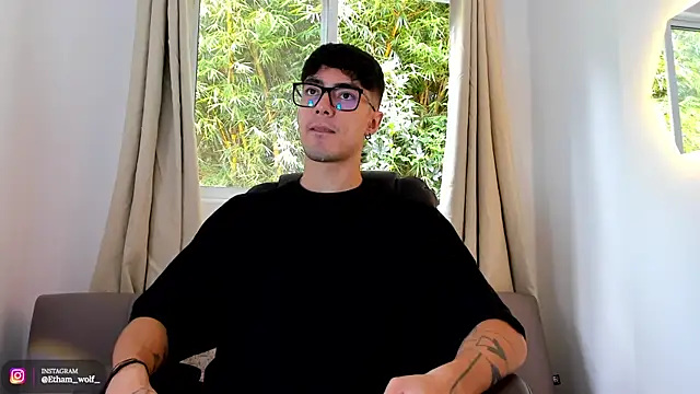 Snapshot of etham_wolf1 chatting on June 9, 2026, 5:36 pm etham wolf1 online show from June 9, 2026, 5:36 pm