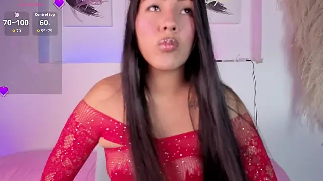 Luna Maisoon online show from April 18, 2026, 4:15 am