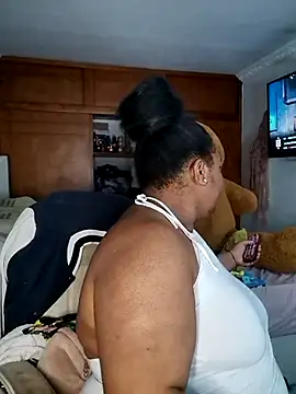 Snapshot of Daddyss_girl1 chatting on April 5, 2026, 5:25 am Daddyss girl1 online show from April 5, 2026, 5:25 am