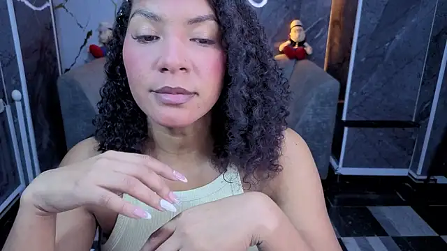 Snapshot of Scarletth_b chatting on April 9, 2026, 3:41 am Scarletth b online show from April 9, 2026, 3:41 am