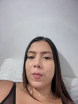 LauTul online show from April 15, 2026, 4:11 pm