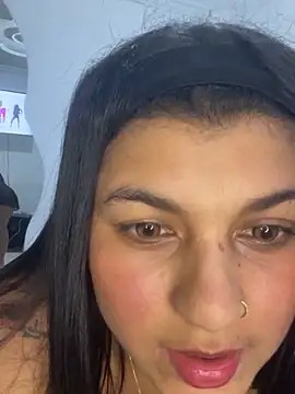 Mia rouseee online show from March 25, 2026, 3:50 am